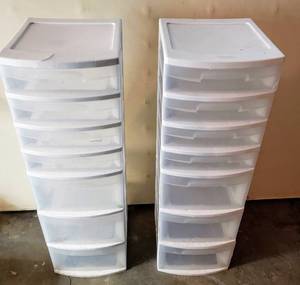 lot 5431 image: (2) Sterilite Clear Storage Drawers 12w x 14.5d x 39t