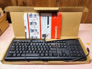 lot 5442 image: COMPAQ Computer Keyboard