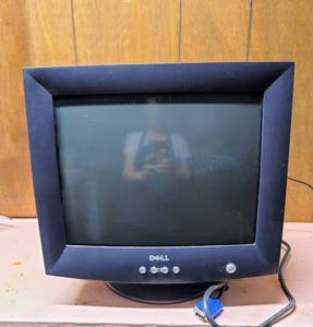 lot 5445 image: Vintage Dell Computer Monitor Model No. E773c