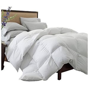 lot 27110 image: Superior Solid White Down Alternative Comforter, Duvet Insert, Medium Weight for All Season, Fluffy, Warm, Soft & Hypoallergenic - FullQueen Bed