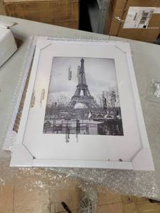 lot 27123 image: up simples Set of 5 with Mat or 12x16 Without Mat, Wall Gallery Photo Frames, White