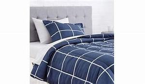 lot 27238 image: Amazonbasics Comforter 86 x 92