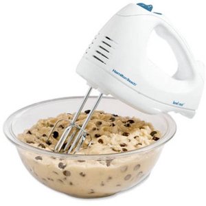 lot 27294 image: Hamilton Beach 6-Speed Hand Mixer with Snap-On Case, White