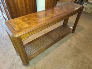 lot 1001 image: Oak Burled Wood Entry Table 25 x 53 x 14 in