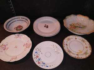 lot 1011 image: Hira China Made in Occupied Japan, German, Royal Ironstone and Elite Limoges Plates and Bowls