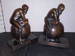 lot 1022 image: Contemplating Man On Globe Zinc Bookends