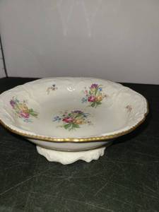 lot 1037 image: Rosenthal Sanssouci Candy Dish