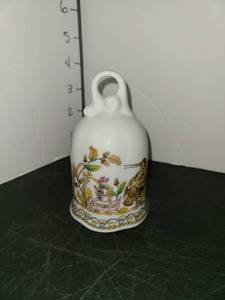 lot 1039 image: Hutschenreuther German Hand Bell
