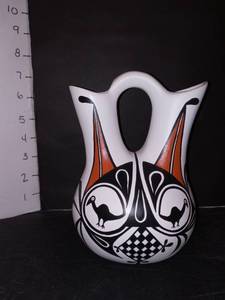 lot 1063 image: Thom Little Moon Hopi Pottery Vase