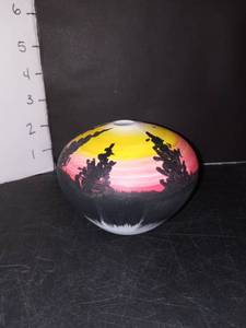 lot 1064 image: Mc Gordo Pine Hopi Pottery