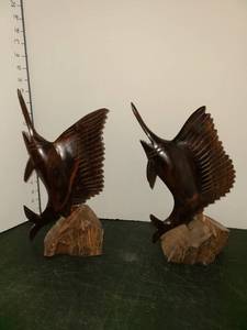 lot 1069 image: Hand Carved Wooden Marlin Bookends