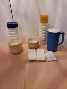 lot 1321 image: Plastic cups, bowls, pitcher and storage containers