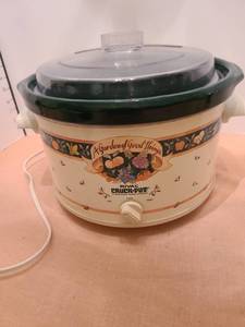 lot 1338 image: Rival 4 quart crockpot
