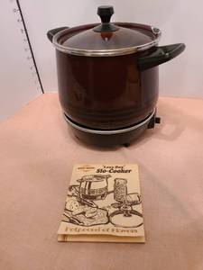lot 1341 image: Westend slow cooker
