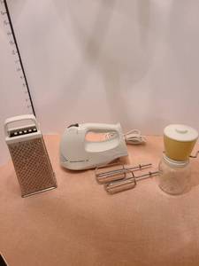 lot 1343 image: Hamton Beach mixer, grinder and nut chopper