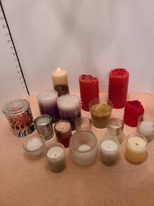 lot 1361 image: Assorted candles