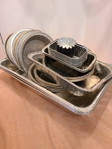 lot 1378 image: Assorted aluminium tins