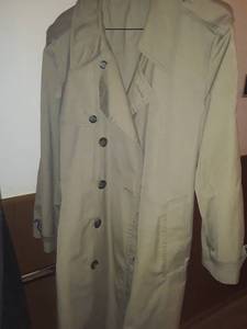 lot 1518 image: LONDON FOG Trench Coat. Size 40 short
