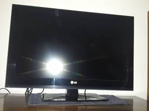 lot 1602 image: LG Television 31inch with Remote