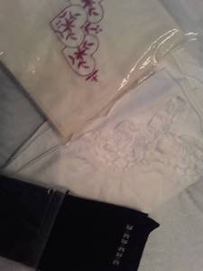 lot 1618 image: Ladies Handkerchiefs