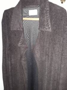 lot 1625 image: Mens Robe with Slippers. Robe is a Size Small and the House Shoes are Small