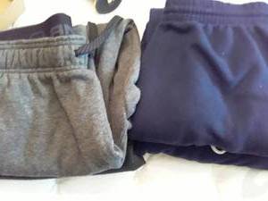 lot 1626 image: Mens Sweat Pants. Sizes Medium and XL