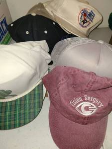 lot 1635 image: Baseball Caps Plus Vintage Nike Bag
