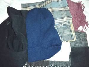 lot 1636 image: Scarves and Hats