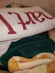 lot 1653 image: Bath Towels and 1 Beach Towel