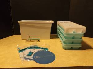 lot 2006 image: 4 Ice Trays & Holder, 3 Mighty Grips & Can Opener with Cork Screw