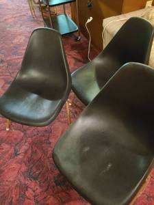 lot 2013 image: 3 Stackable black plastic and metal chairs (matches lot 2217)