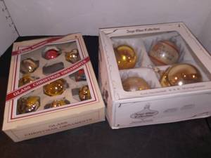 lot 1091 image: Vintage Glass Ornaments