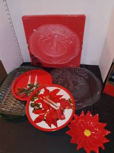 lot 1096 image: Mikasa Crystal Holiday Platter with Various Christmas Platters
