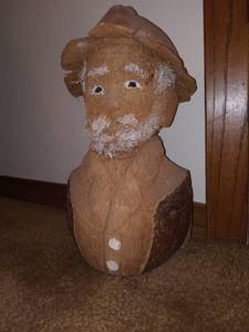 lot 1099 image: Hatian Hand Carved Coconut Statue