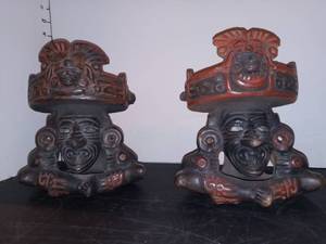 lot 1118 image: Huehueteotl Brazier Aztec God of Fire Hand Carved Decor