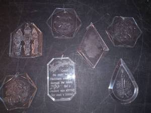 lot 1122 image: Crystal Clear Christmas Ornaments