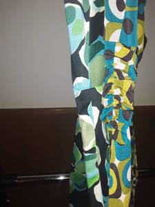 lot 1529 image: 2 Dresses. 1 is an 8 the other is size 12