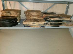 lot 2065 image: Large lot of 33 albums. Bring your own boxes.
