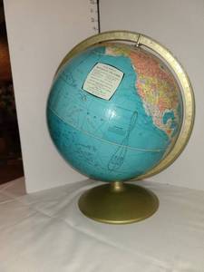 lot 1228 image: Rand McNally World Globe