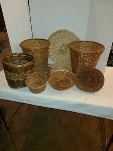 lot 1231 image: Lot of baskets