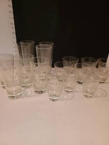 lot 1238 image: Drinking Glasses with frosted cactus design