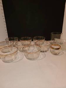 lot 1239 image: 8 Gold rim glass dessert bowls and more