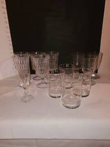 lot 1246 image: Stemmed glasses and others