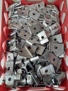 lot 3029 image: Lot of Miscellaneous Brackets