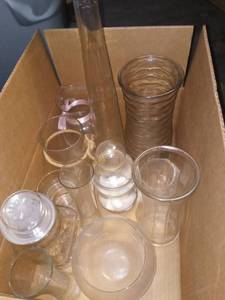 lot 3095 image: Assorted Clear Vases