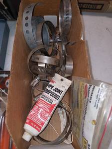 lot 3117 image: Hose Clamps