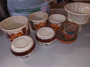 lot 3133 image: Mexican Hand Painted Clay Pots with Various Brown and Creme Colored Pots