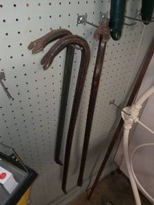 lot 3153 image: Crowbars