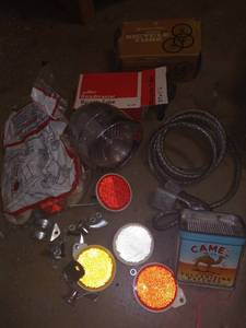 lot 3162 image: Bicycle Accessories