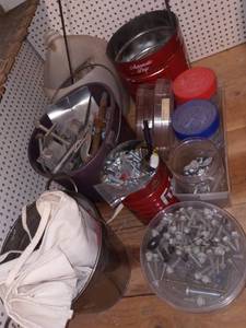 lot 3170 image: Nails Screws and More
